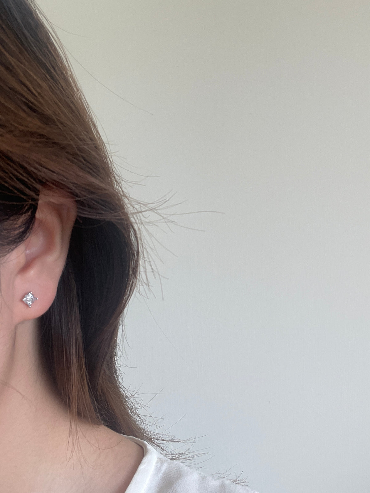 Square crystal piercing